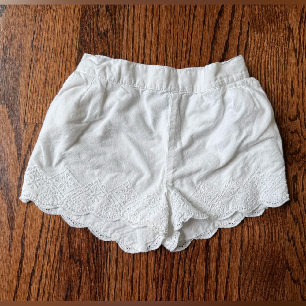 GAP White Eyelet Scallop Hem Girls' Shorts
